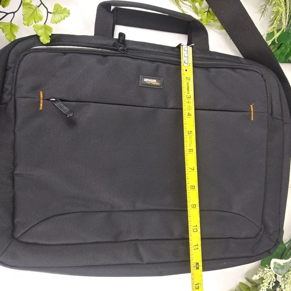 Amazon Basics Laptop Case Bag Shoulder Strap Black